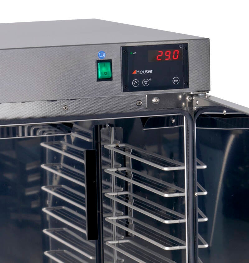Wärmeschrank HWS 12-7050, mit 10 Aluminiumlochbleche – Produktansicht 3